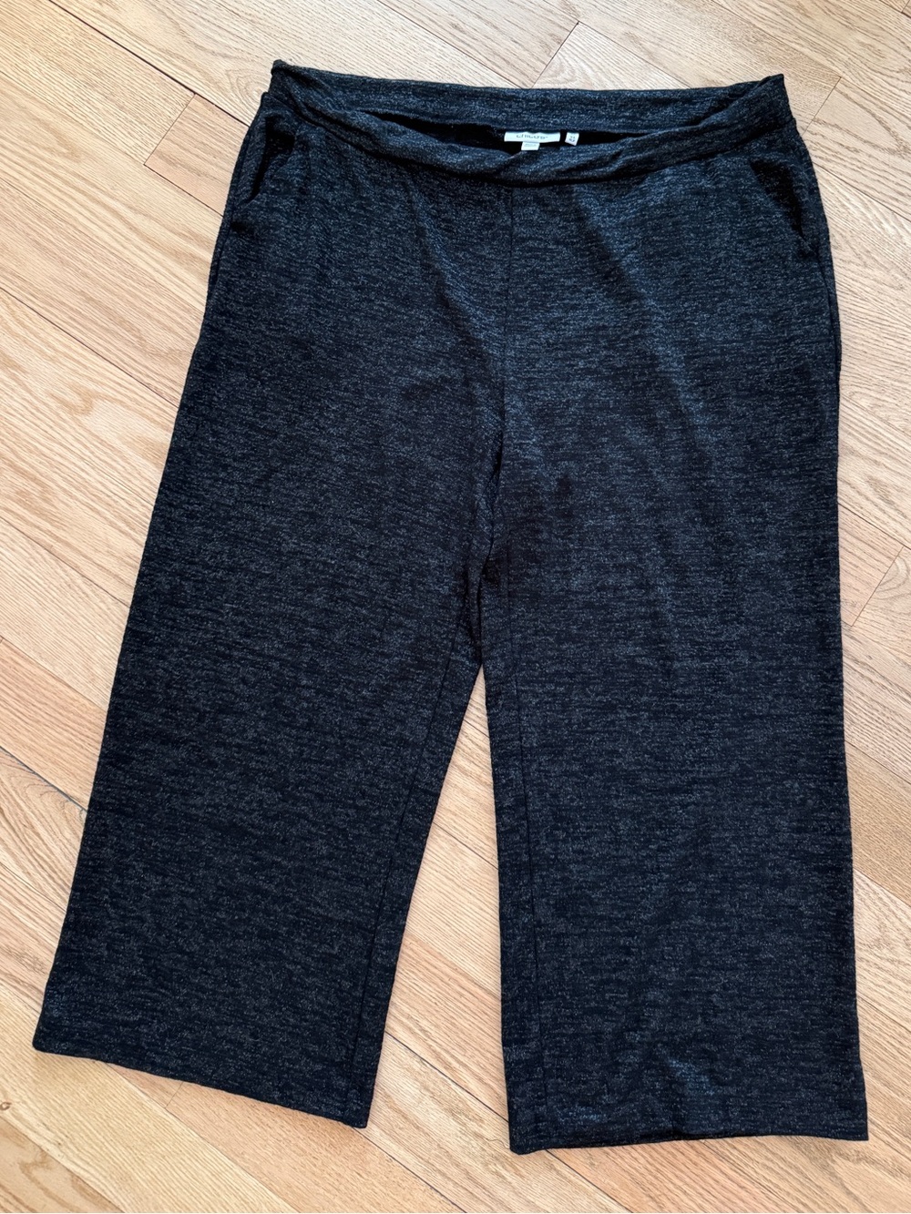 Chico’s Gray Capri lounge Pants XL P